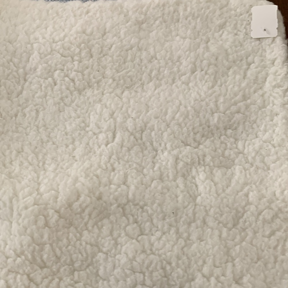 Pottery Barn Euro blue white checkered pattern fleece shams x 2 - Picture 3 of 7